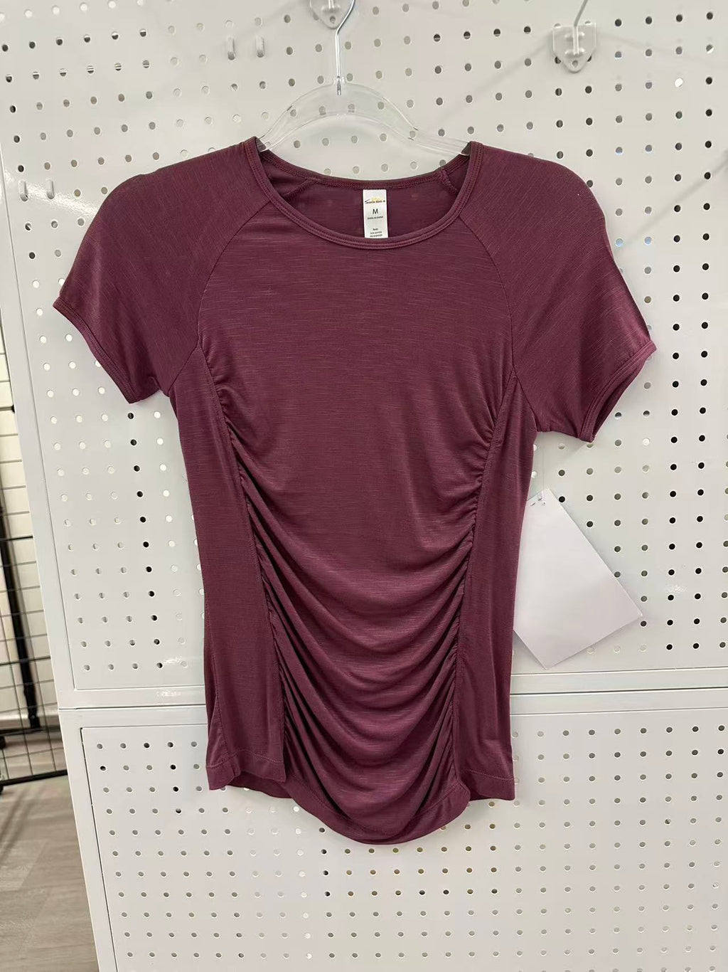 SUNEDGE Women's Ruched Activewear Tee Short Sleeve Slim Fit Yoga Top with Side Gathering 96/4